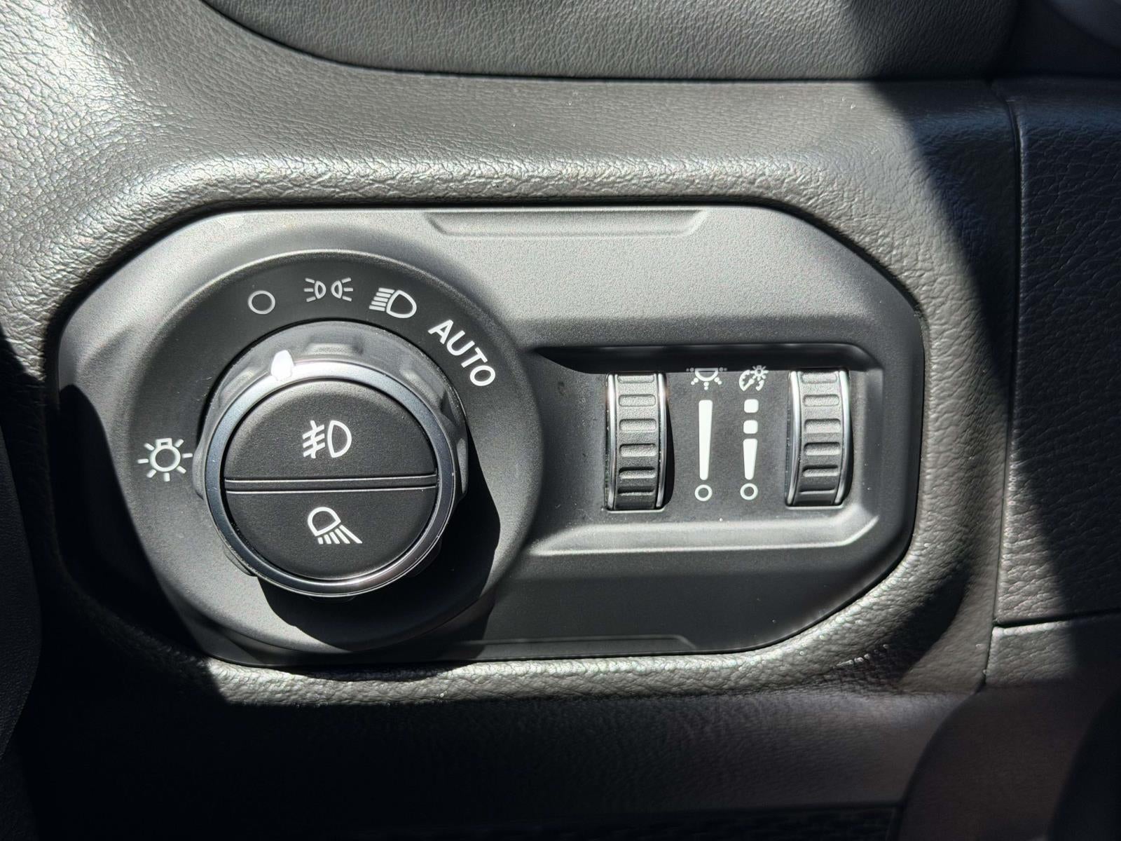 2021 Jeep Gladiador Overland 4x4