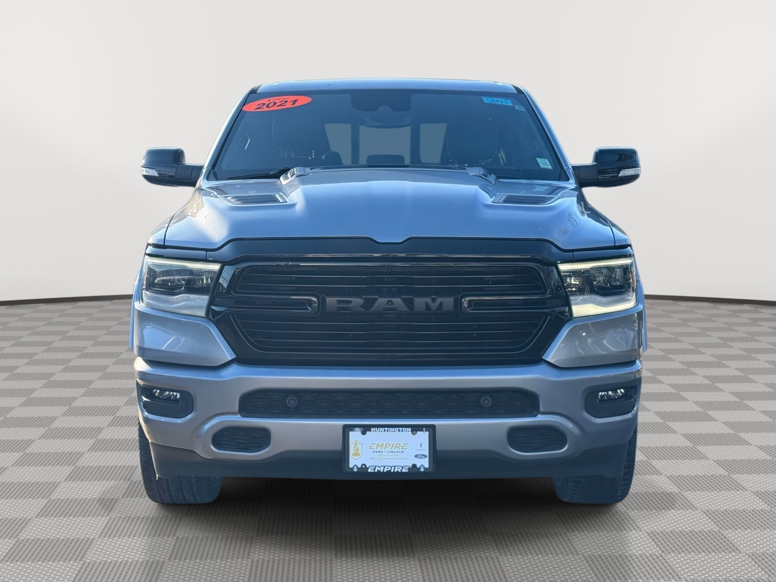 2021 RAM 1500 Laramie Crew Cab 4x4 57' Box