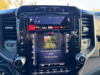 2021 RAM 1500 Laramie Crew Cab 4x4 57' Box