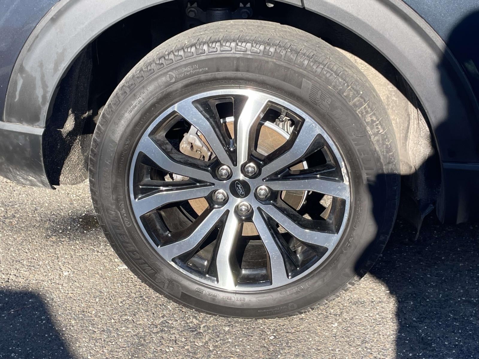 2022 Ford Explorer ST-Line