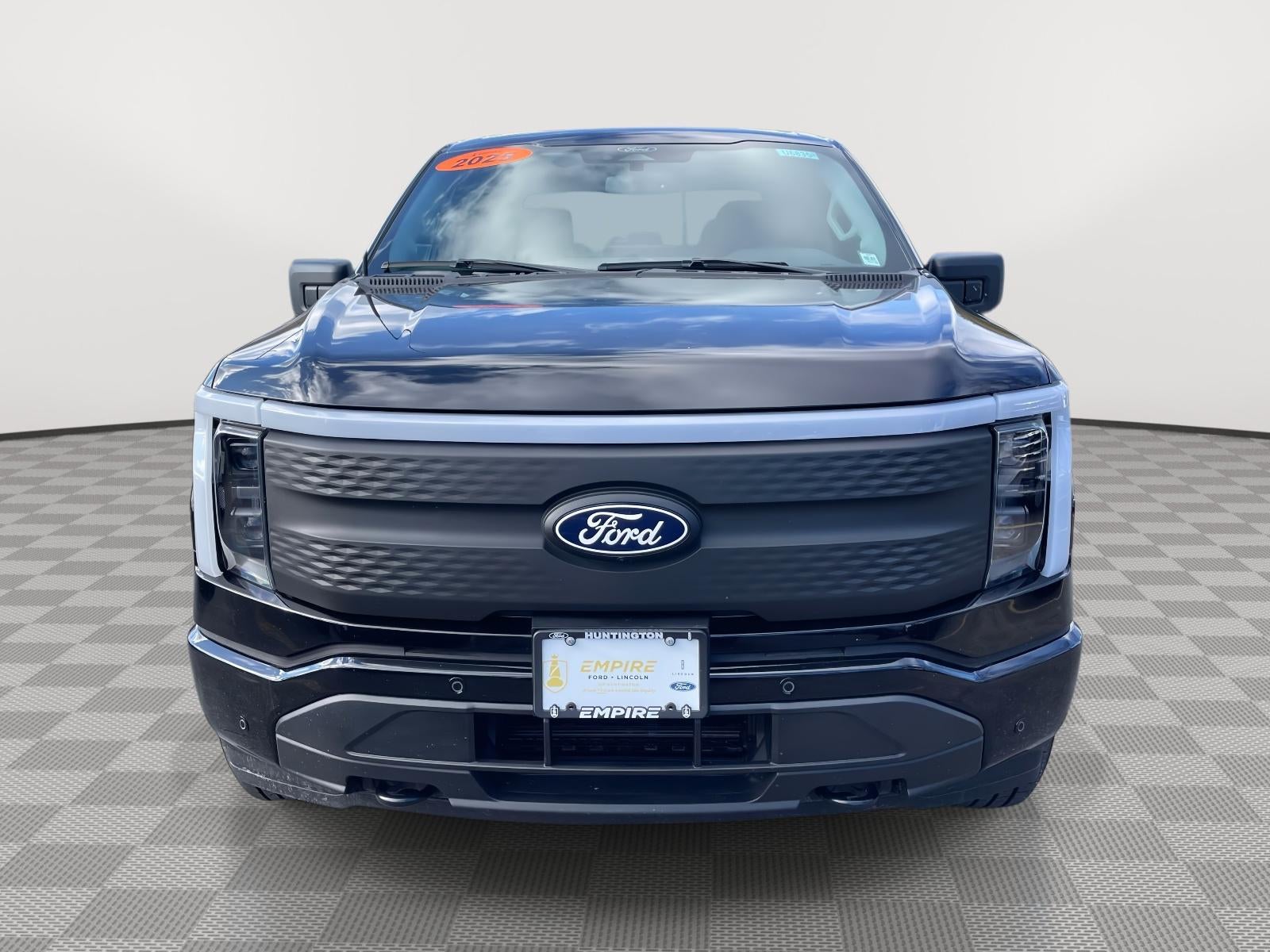 2025 Ford F-150 Lightning Flash