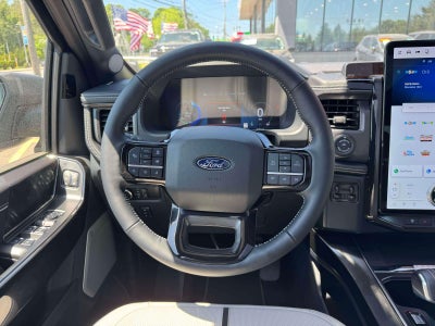 2025 Ford F-150 Lightning Platinum