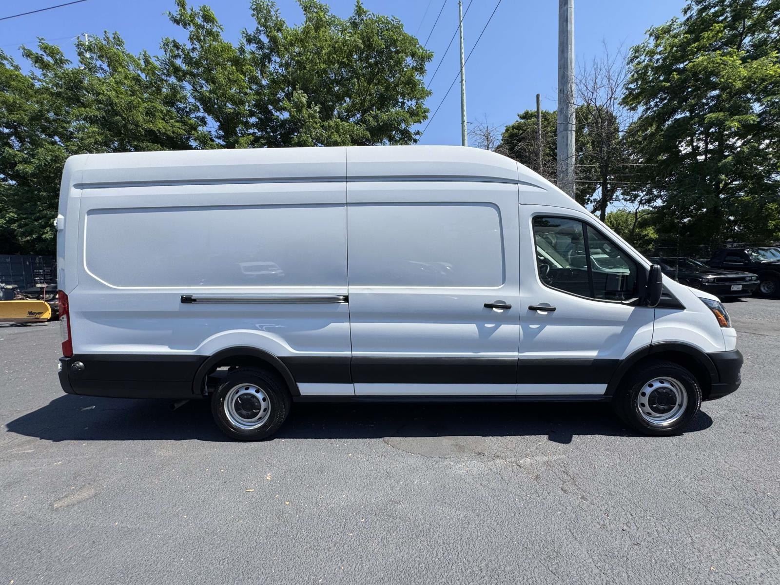 2025 Ford Transit-250 Cargo Van Base