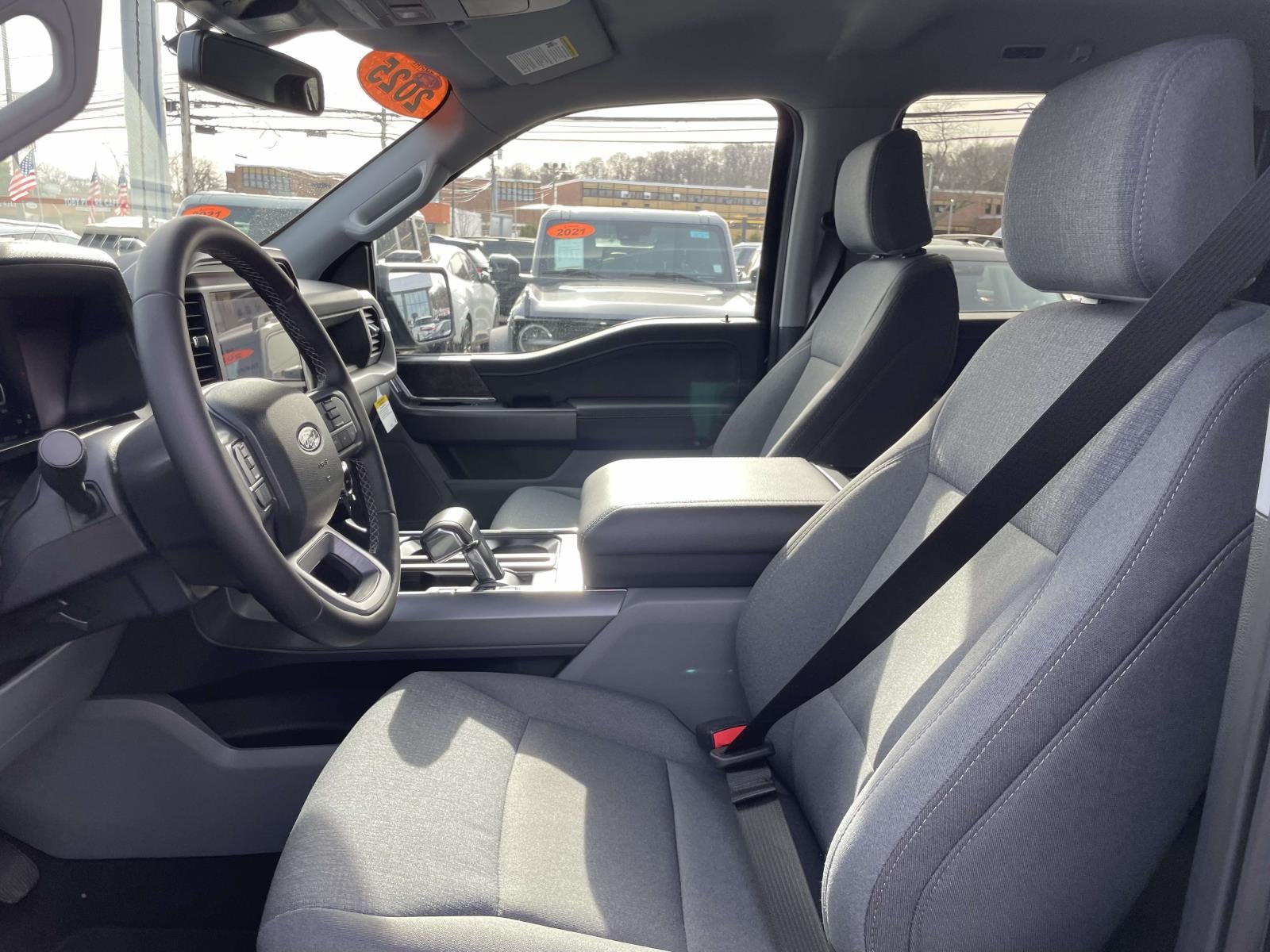 2025 Ford F-150 Lightning XLT