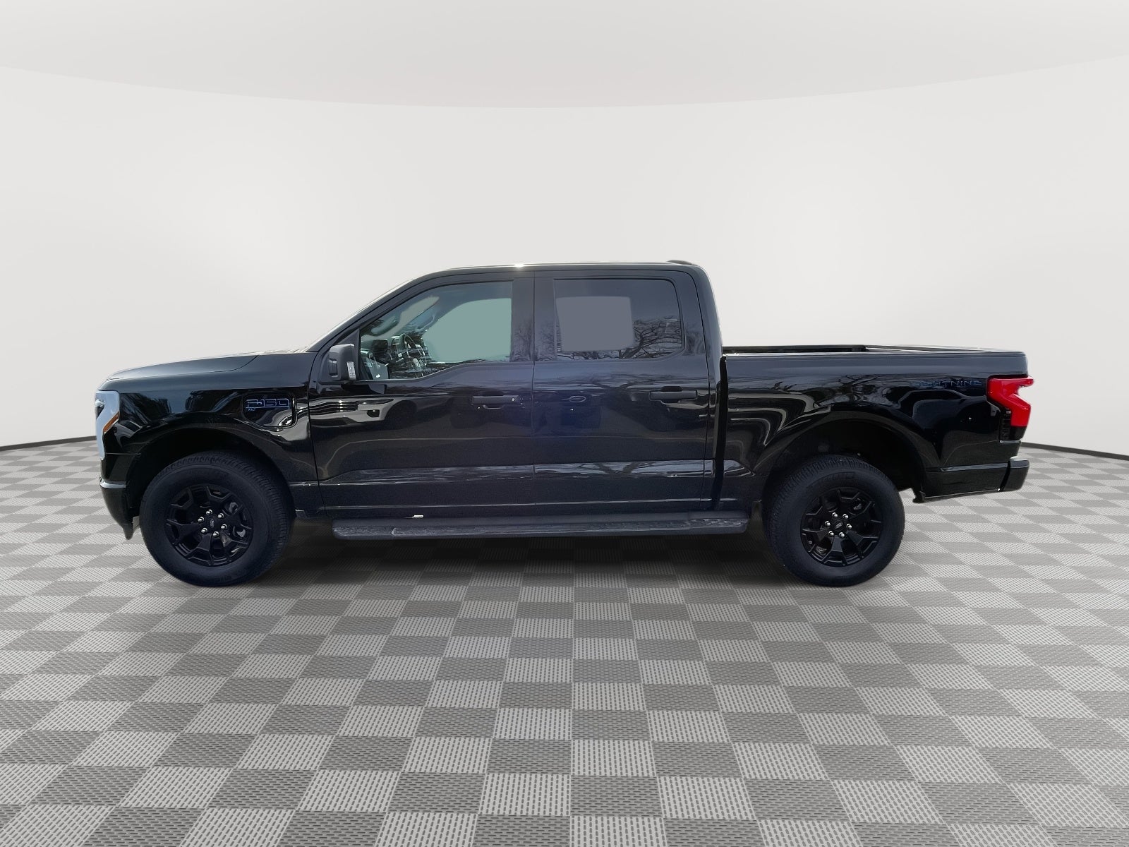 2025 Ford F-150 Lightning XLT