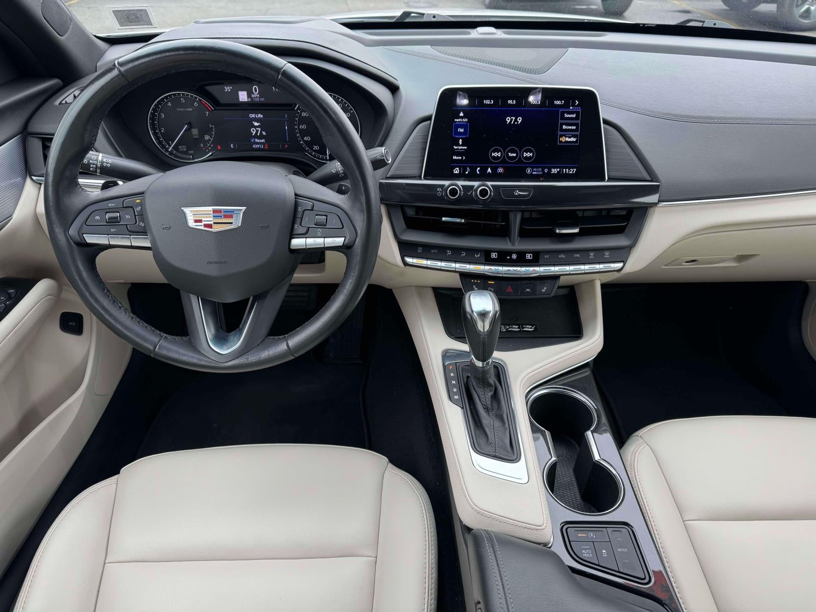 2023 Cadillac CT4 Luxury