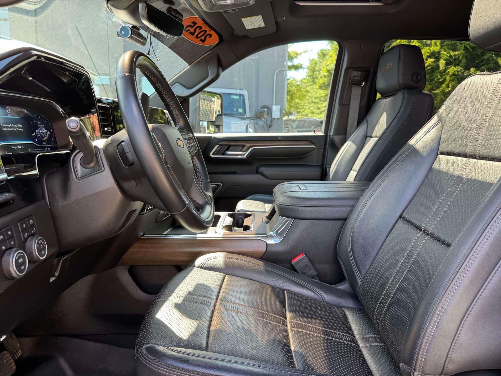 2025 Chevrolet Silverado 3500HD 4WD Crew Cab Long Bed High Country
