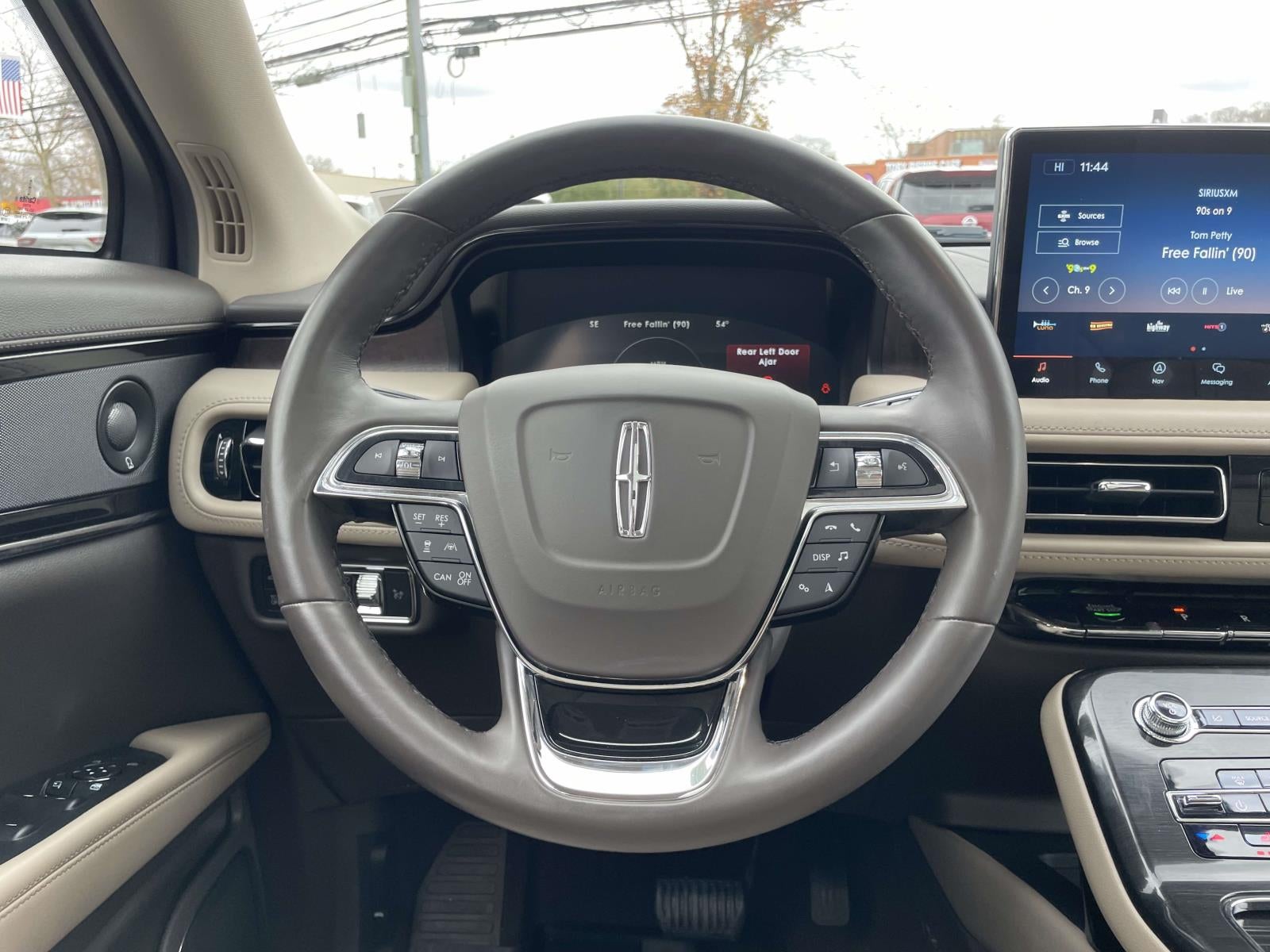 2022 Lincoln Nautilus Reserve