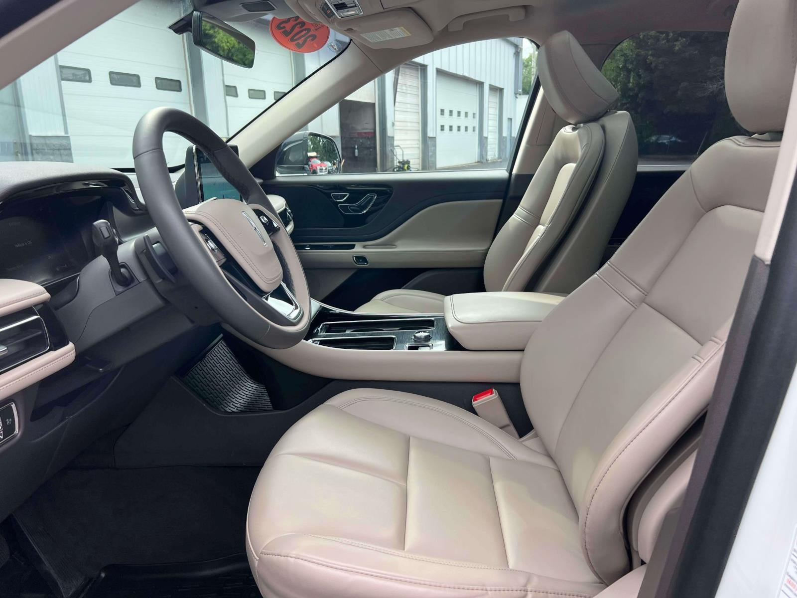 2023 Lincoln Aviator Standard