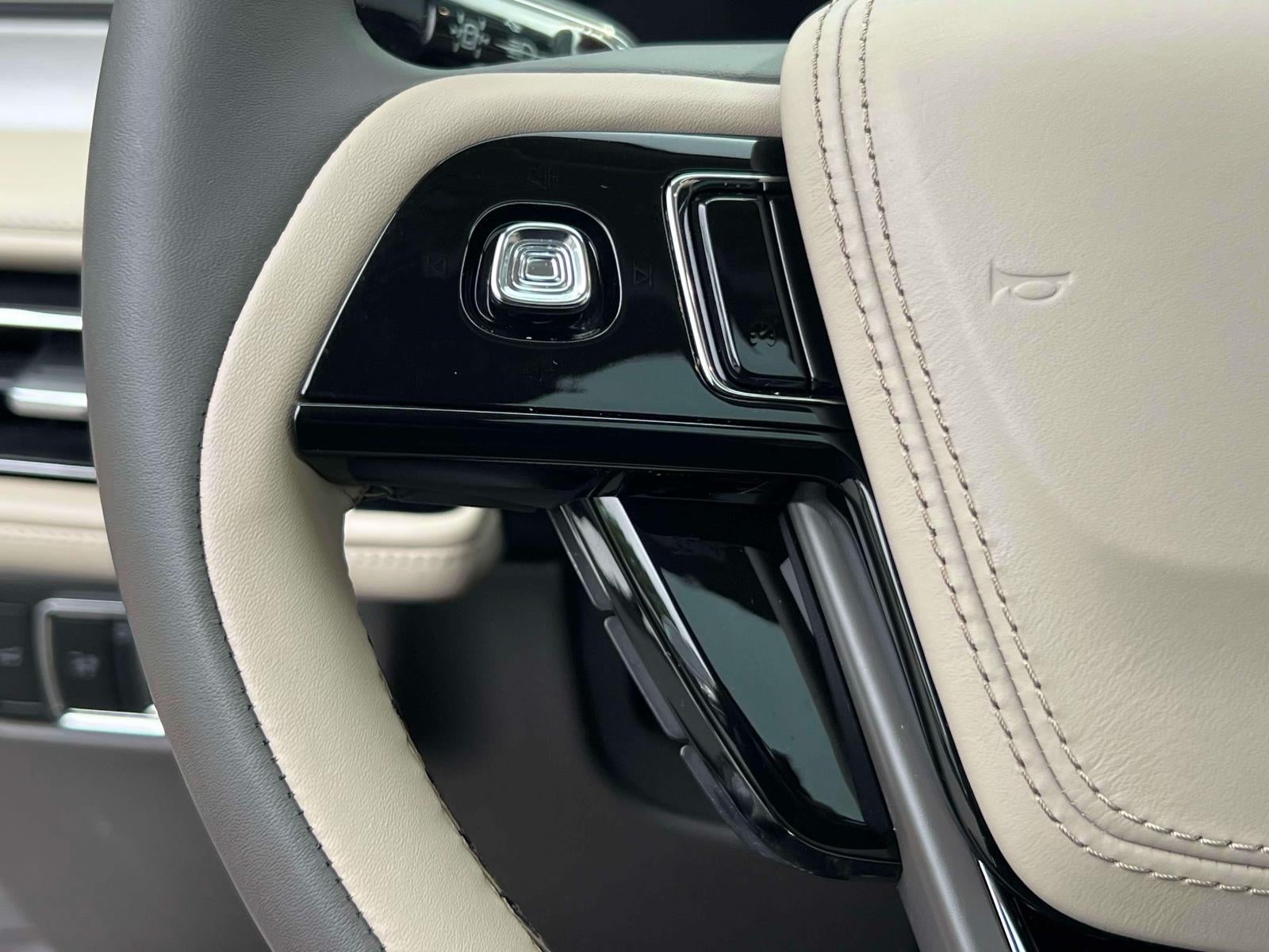 2023 Lincoln Aviator Standard