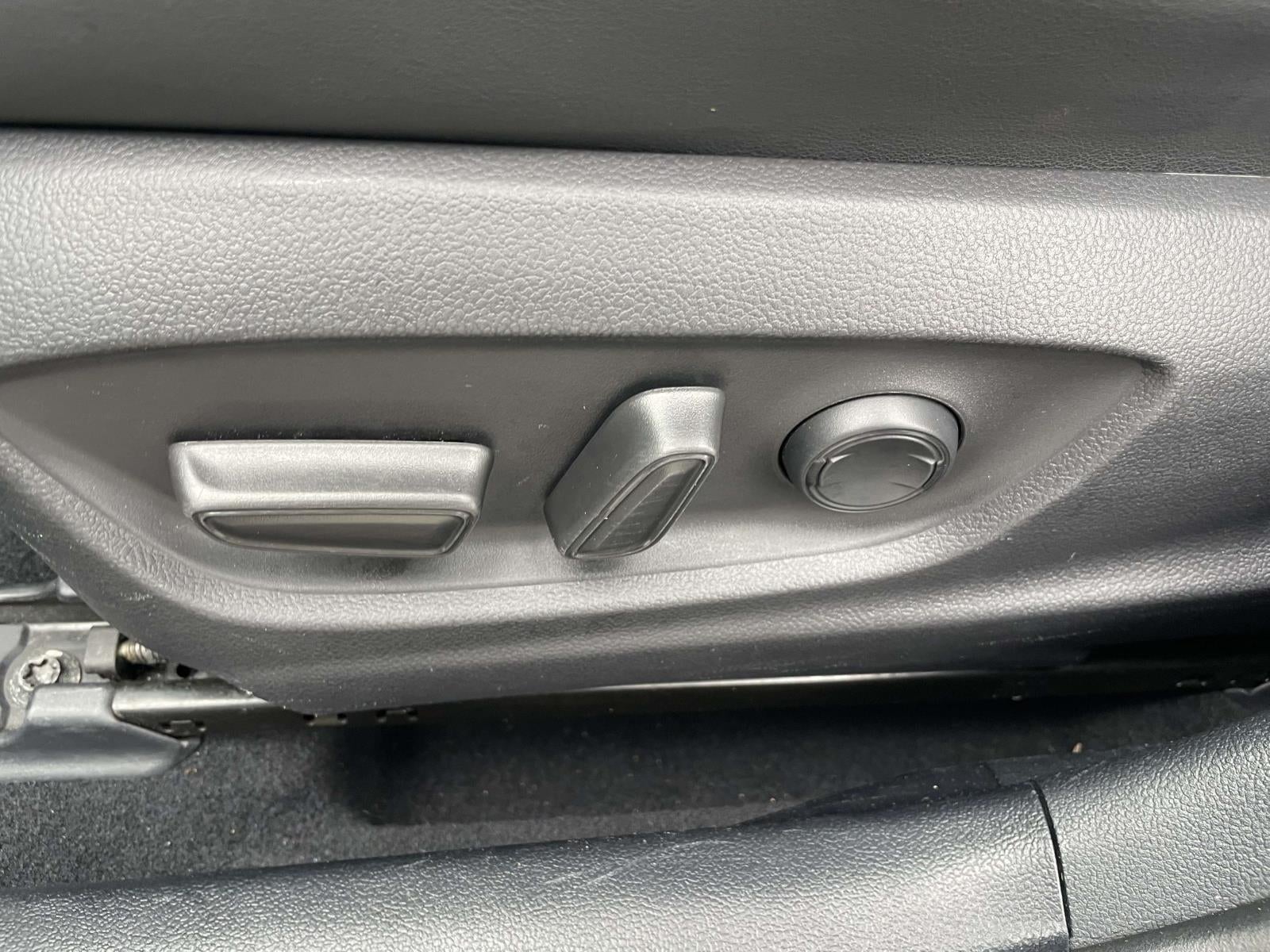 2020 Toyota Prius Prime XLE