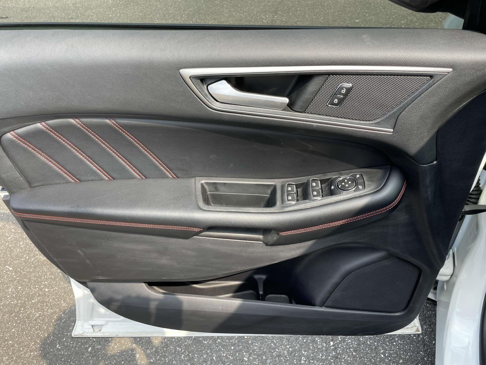 2022 Ford Edge ST-Line