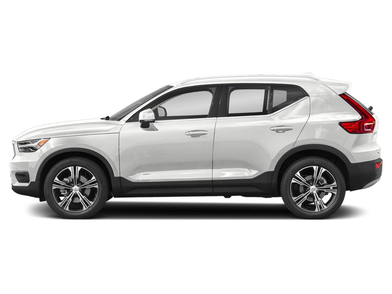 2022 Volvo XC40 T5 Momentum