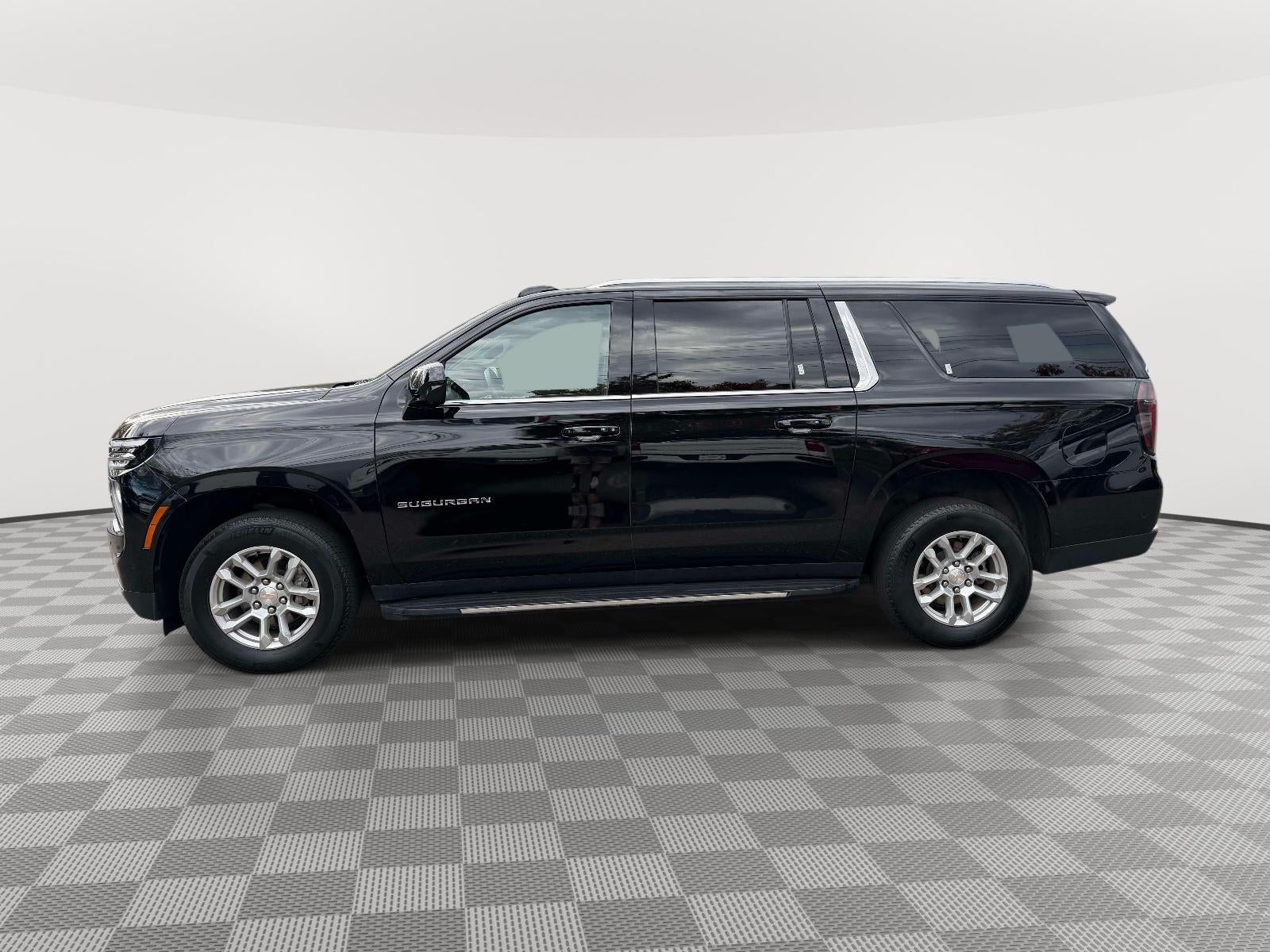 2025 Chevrolet Suburban LT