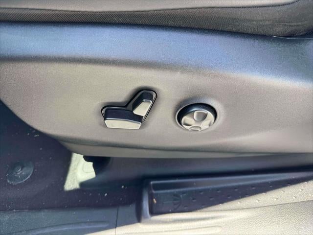 2024 Chrysler Pacifica Hybrid S Appearance Pkg