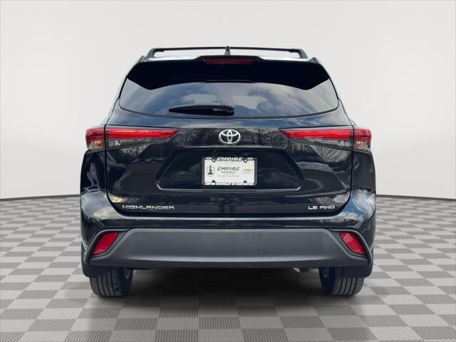 2022 Toyota Highlander LE