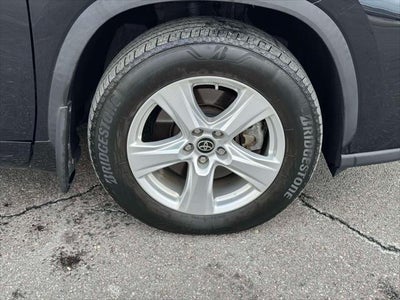 2022 Toyota Highlander LE