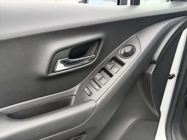 2022 Chevrolet Trax LS