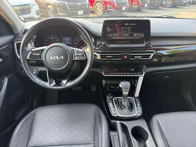 2022 Kia Seltos EX