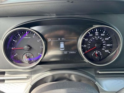 2024 Kia Carnival LX