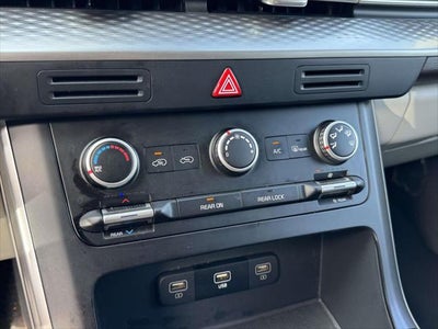 2024 Kia Carnival LX