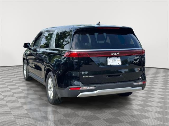 2024 Kia Carnival LX