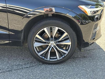 2022 Volvo XC60 Momentum