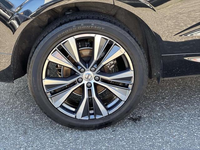 2022 Volvo XC60 Momentum