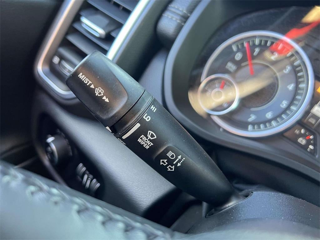 2021 RAM 1500 Laramie Crew Cab 4x4 57' Box