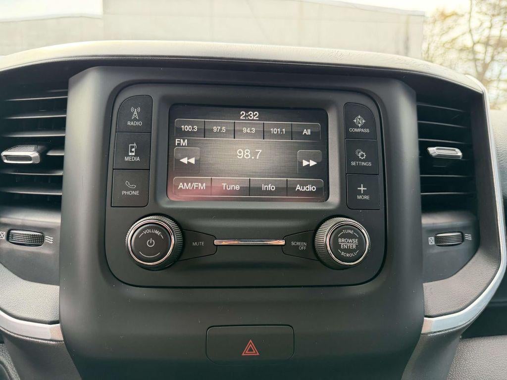 2023 RAM 1500 Big Horn Crew Cab 4x4 64' Box