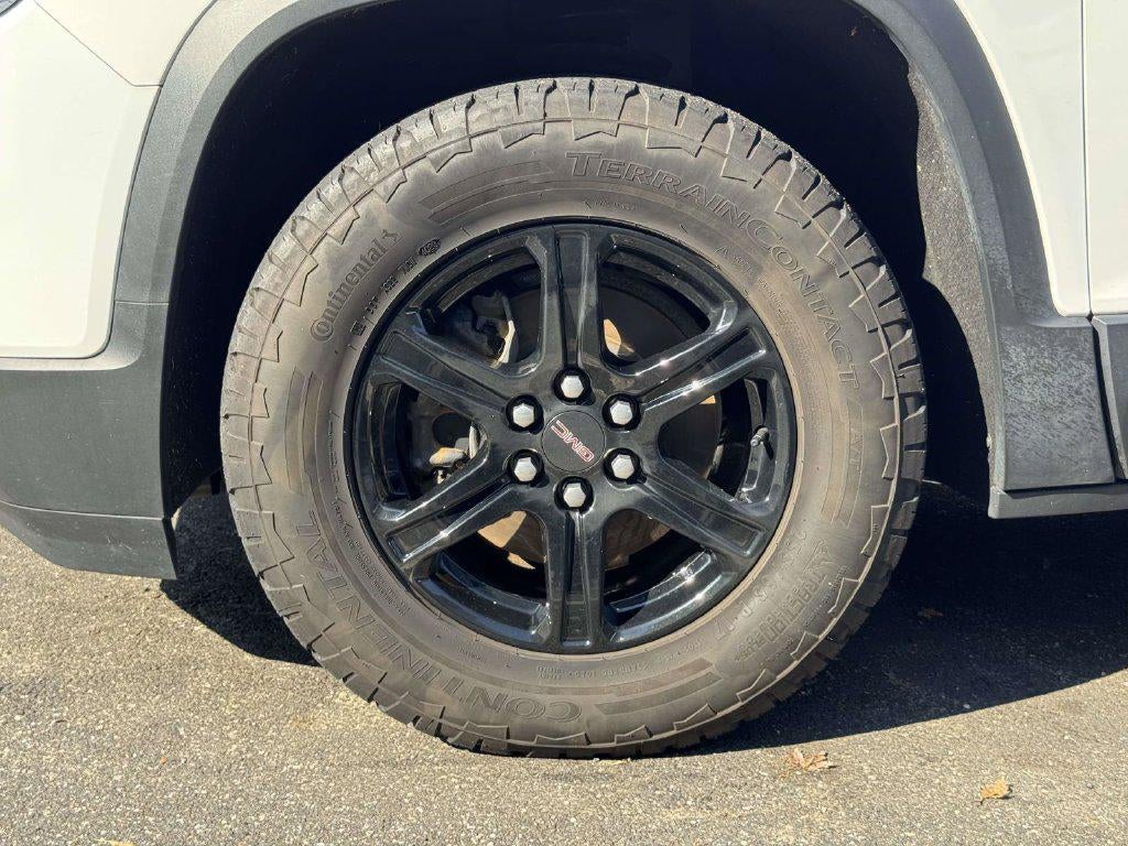 2023 GMC Acadia AWD AT4