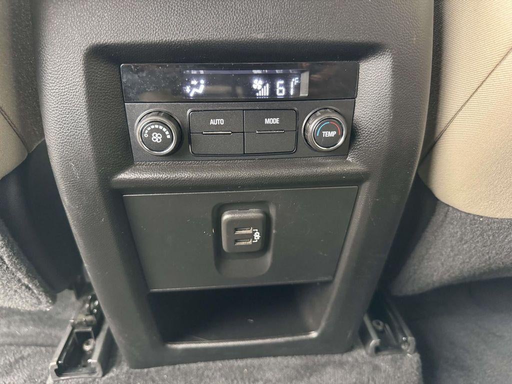 2022 Chevrolet Traverse AWD LS