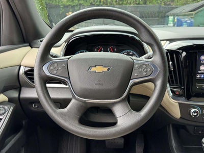 2022 Chevrolet Traverse AWD LS