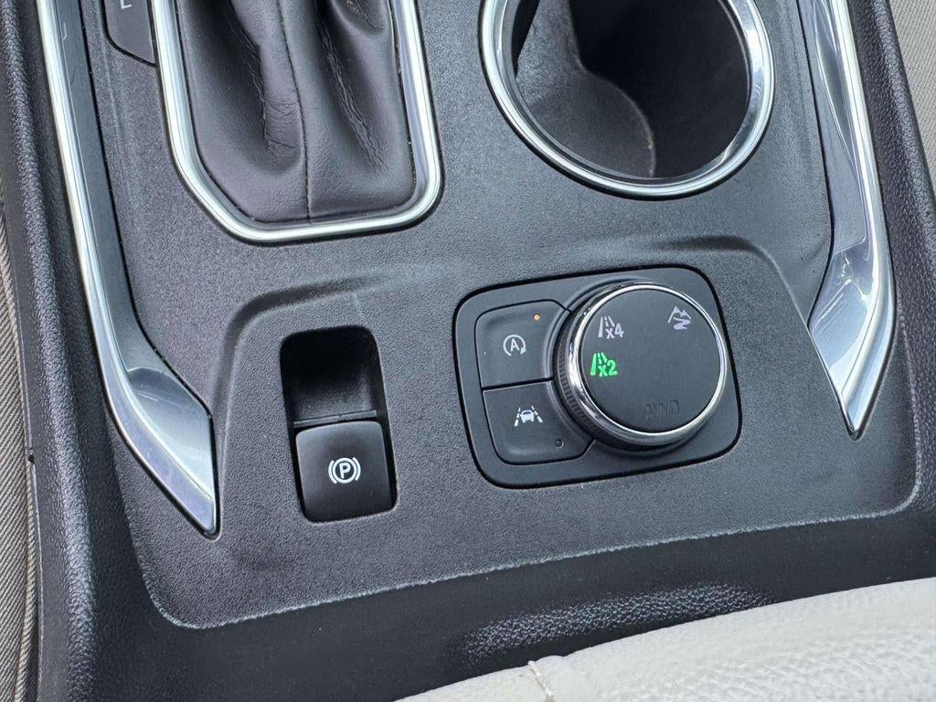 2022 Chevrolet Traverse AWD LS