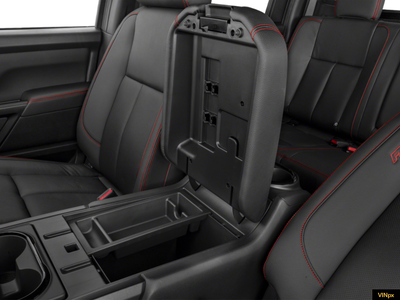 2021 Nissan TITAN Crew Cab PRO-4X 4x4