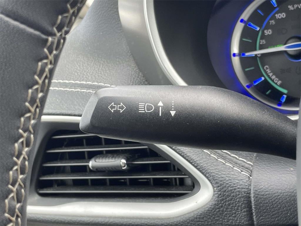 2022 Chrysler Pacifica Hybrid Touring L