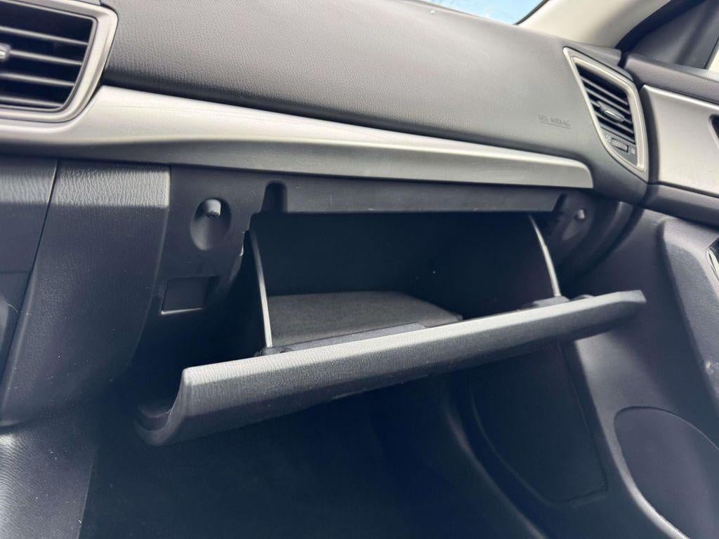 2018 Mazda Mazda3 Hatchback Touring