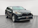 2024 Toyota Highlander Hybrid Platinum