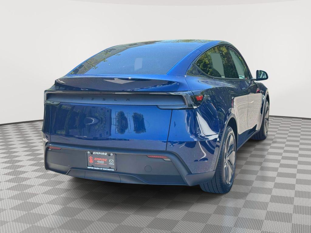 2026 Tesla Model Y Premium Rear-Wheel Drive