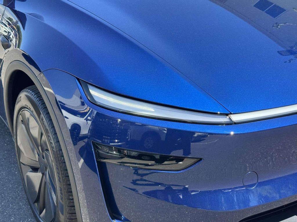 2026 Tesla Model Y Premium Rear-Wheel Drive