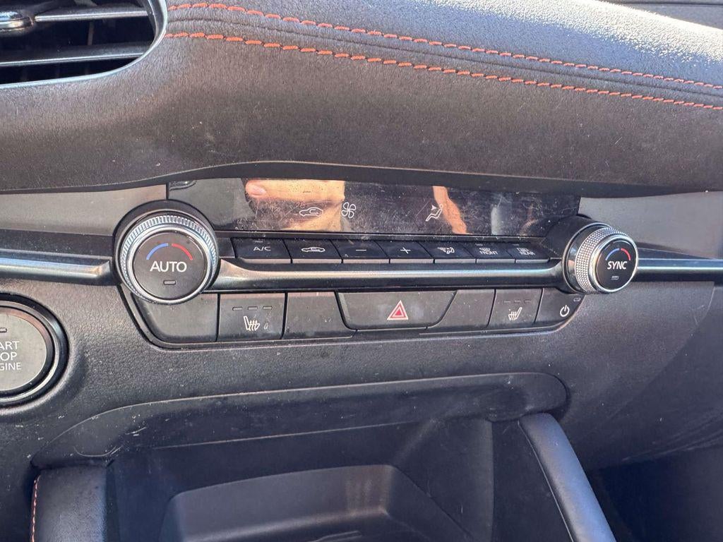 2024 Mazda Mazda3 Hatchback 2.5 Carbon Turbo