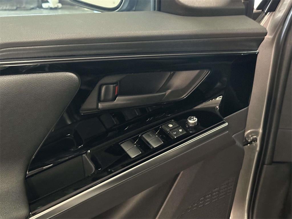 2023 Toyota bZ4X Limited