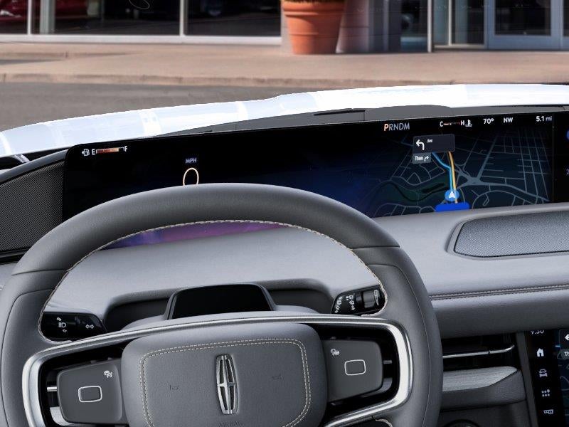 2027 Lincoln Navigator Premiere