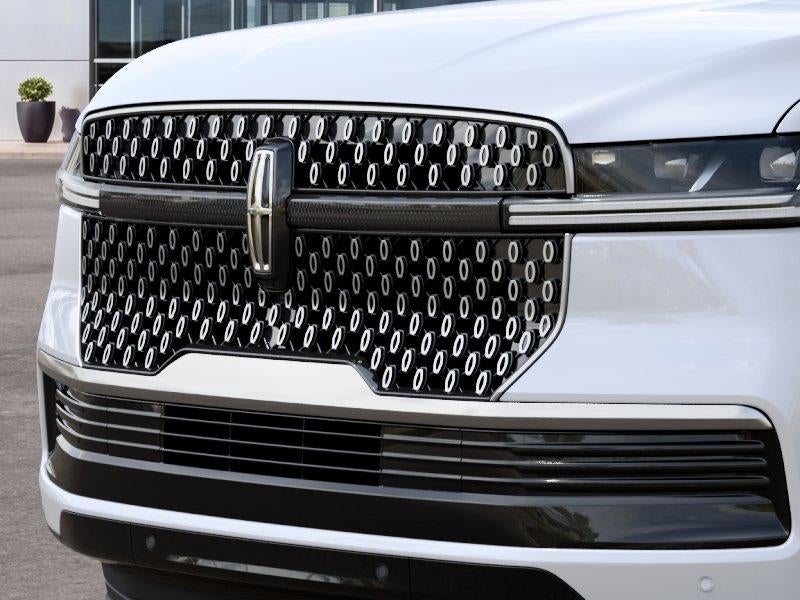 2027 Lincoln Navigator Premiere