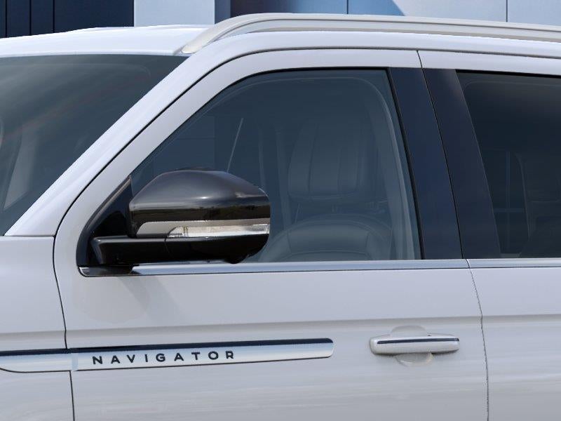 2027 Lincoln Navigator Premiere