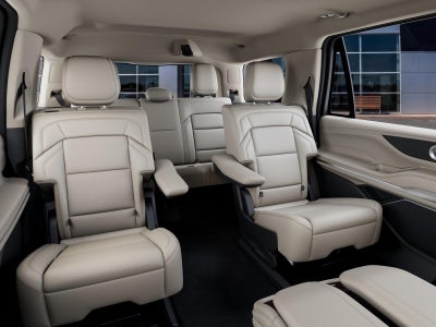 2027 Lincoln Navigator Premiere