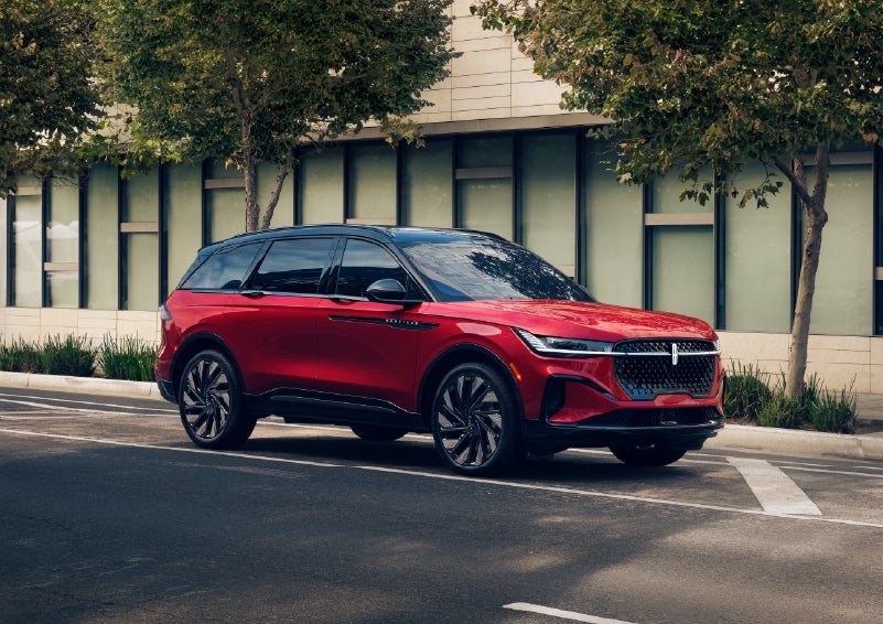 2026 Lincoln Nautilus® SUV with the available Jet Appearance Package and Hybrid transmission. | Empire Lincoln of Huntington in Huntington NY