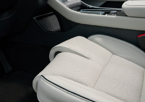 The front passenger Perfect Position seat is shown with the thigh extender adjusted.| Empire Lincoln of Huntington in Huntington NY